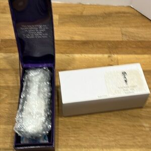 NEW Vintage Neiman Marcus silver Tone & Glass Atlas Globe Wine Stopper in Box